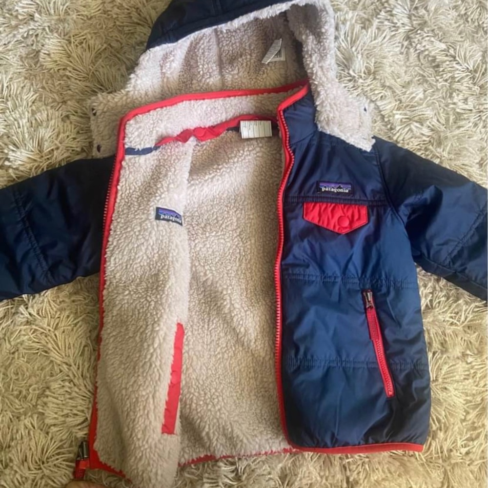 Patagonia Reversible Tribbles Hoody Winter Coat